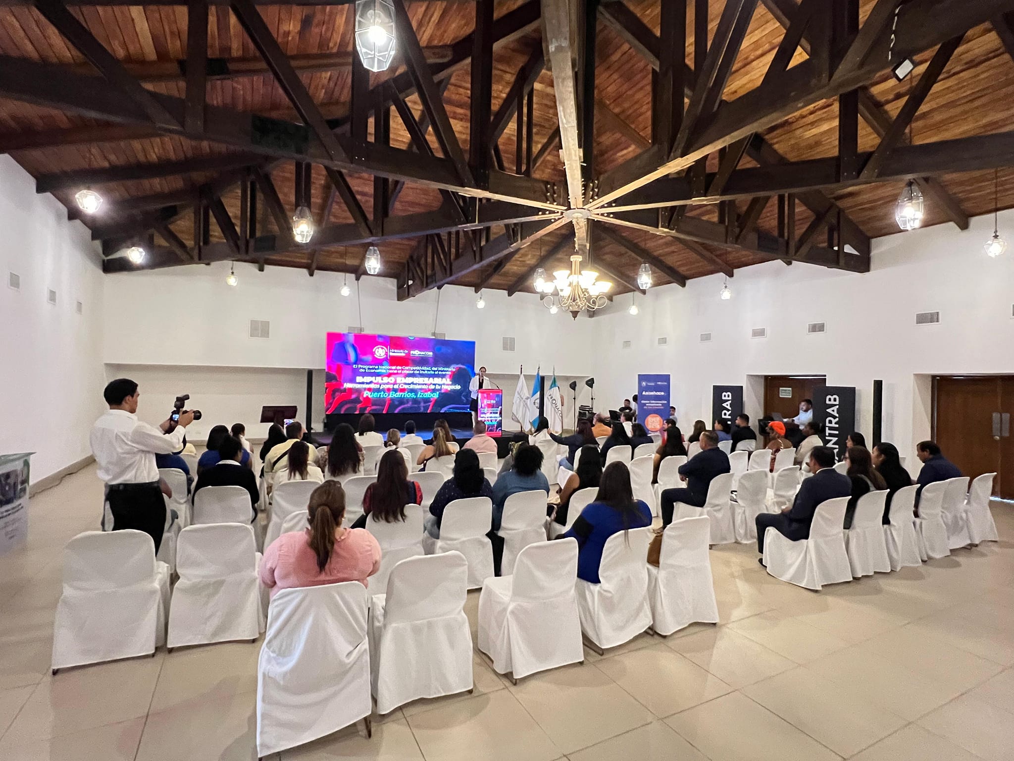 Impulso Empresarial, Herramientas para el Crecimiento de tu Negocio en Izabal