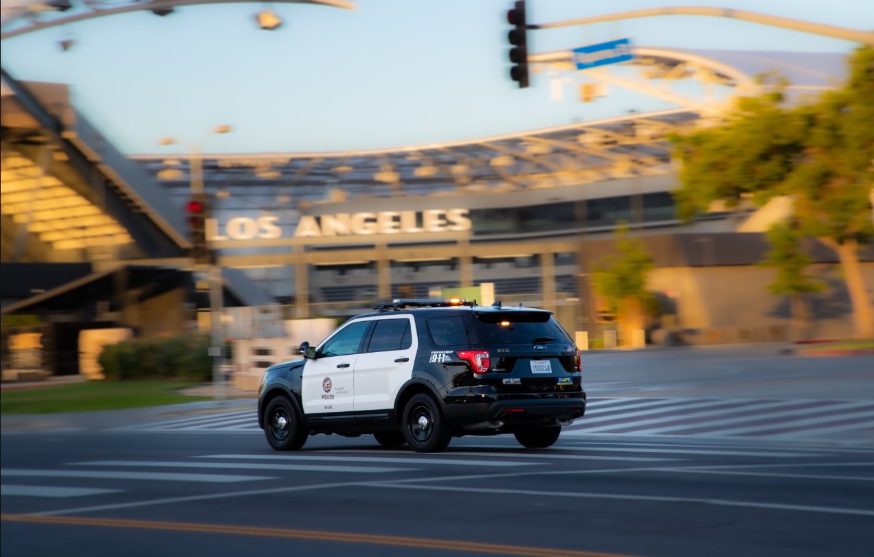 Preocupación por futuro de los migrantes ante la elección del jefe de policía de Los Ángeles. / Foto: @LAPDHQ.