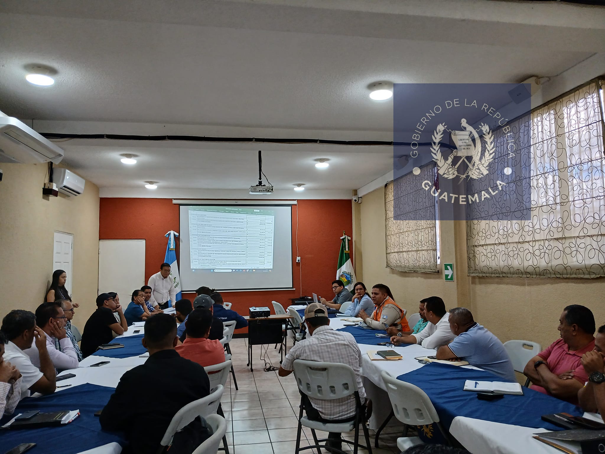 Dan seguimiento a los proyectos de desarrollo para Santa Rosa
