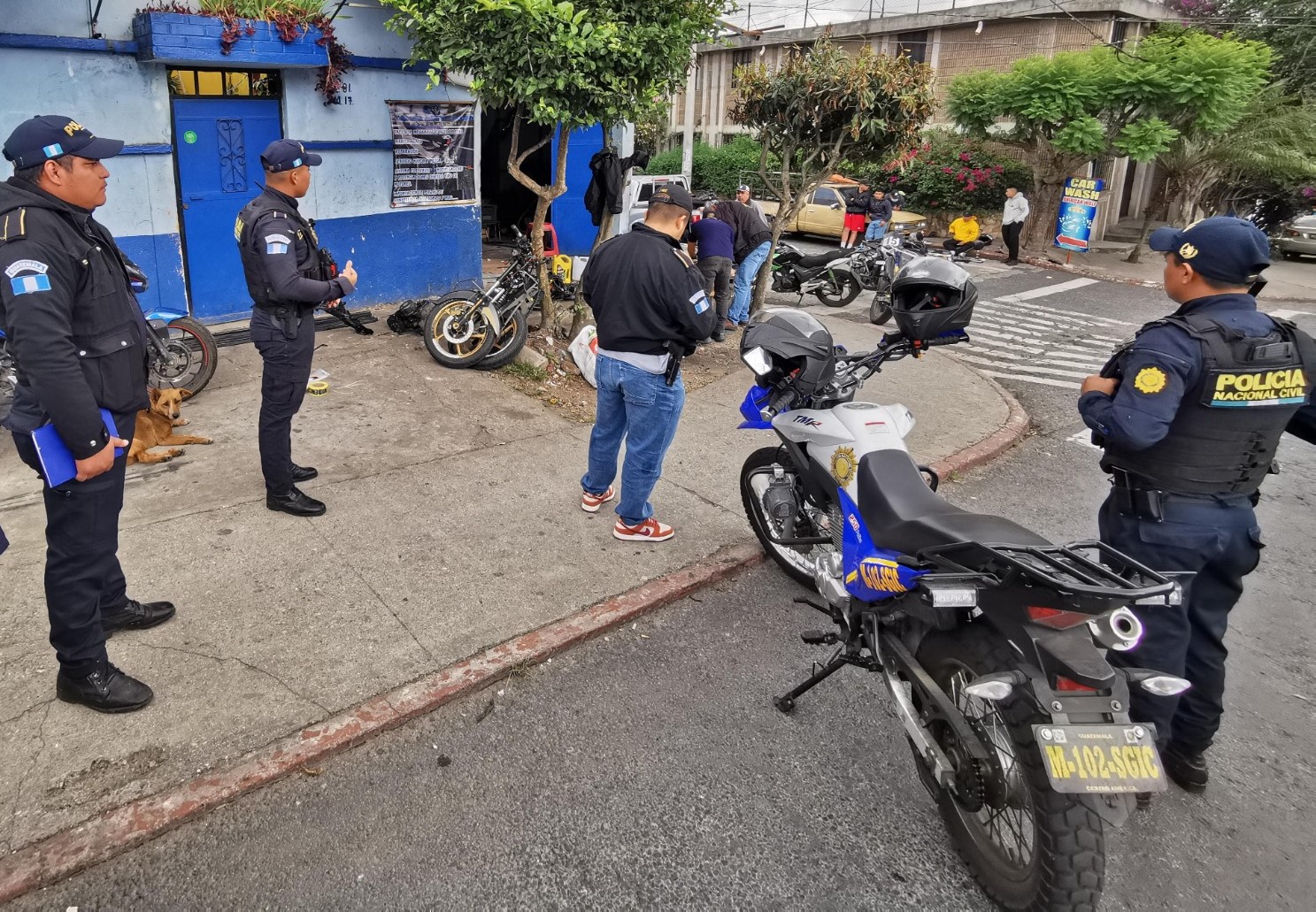 Denuncia ciudadana contribuye a captura en taller donde desmantelaban motocicletas robadas