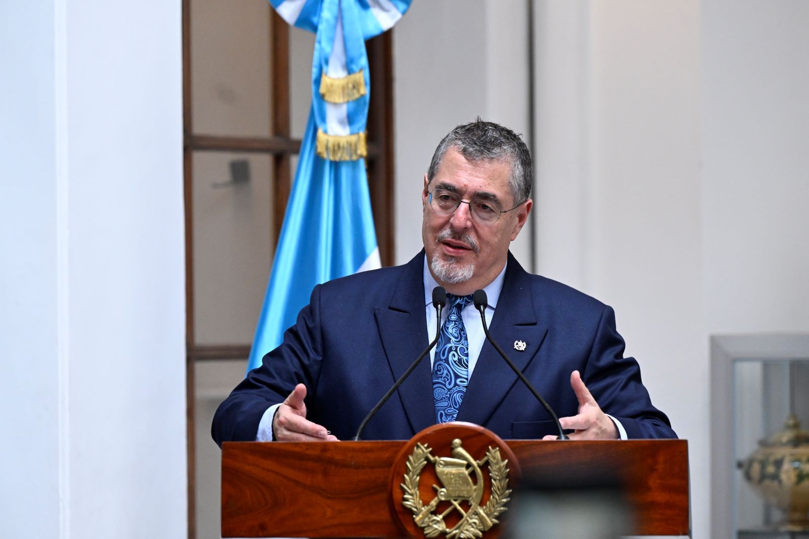 Presidente Arévalo aboga por memoria histórica que contribuya a consolidar la democracia