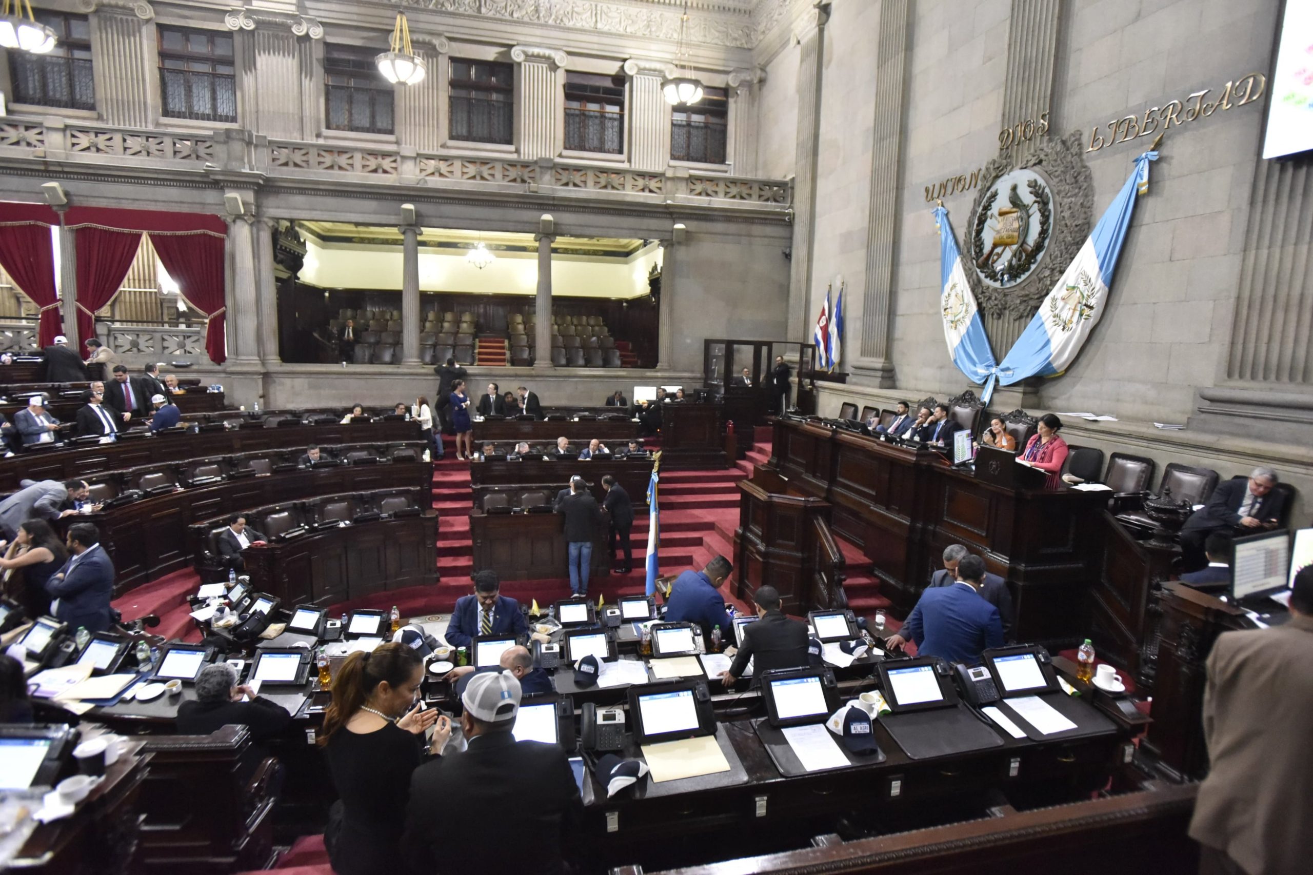 El Congreso aprueba “histórica” ley para regular la libre competencia