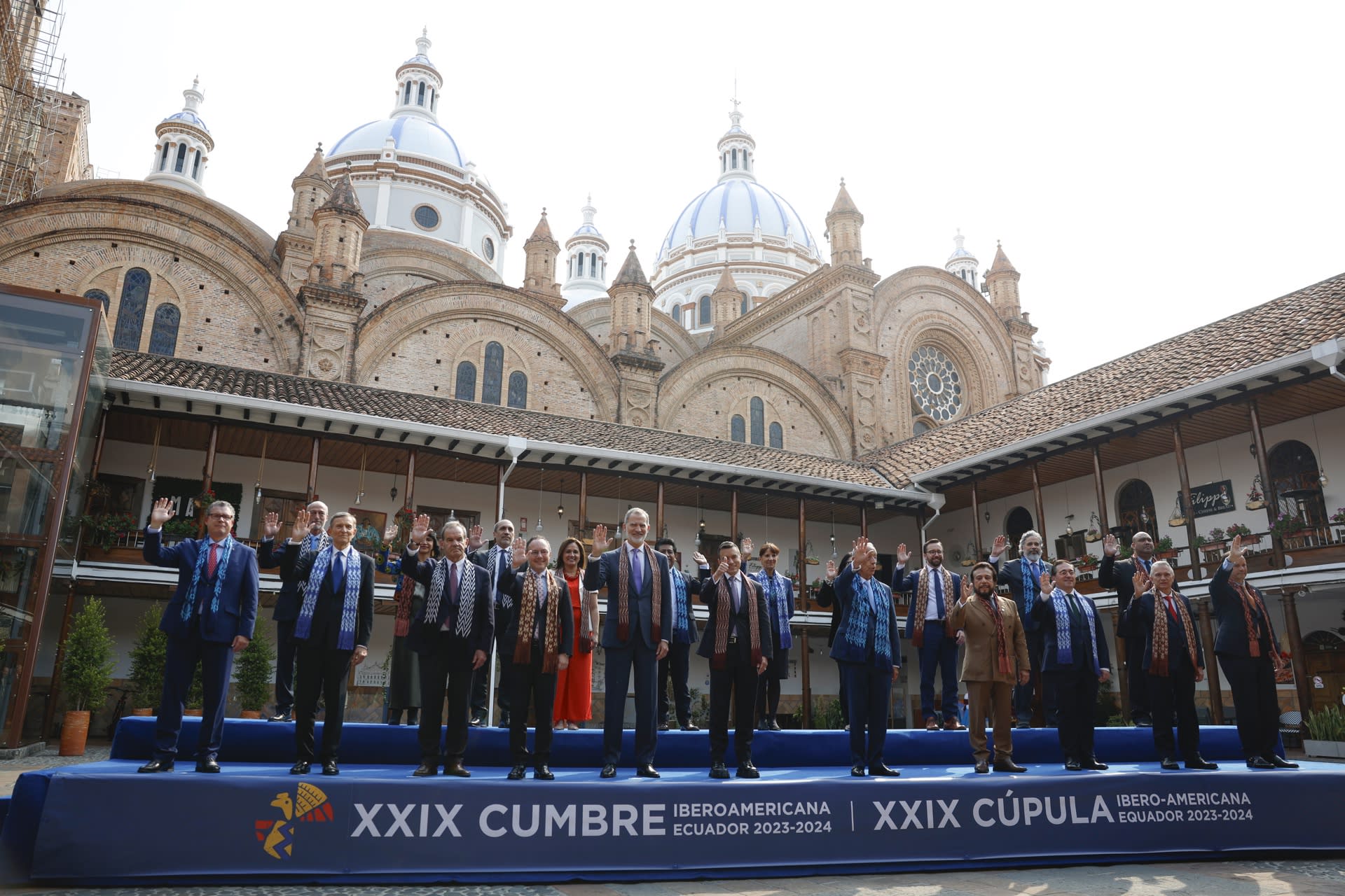 La Cumbre Iberoamericana de Cuenca, Ecuador, destacó por la ausencia de la mayoría de gobernantes de Latinoamérica.