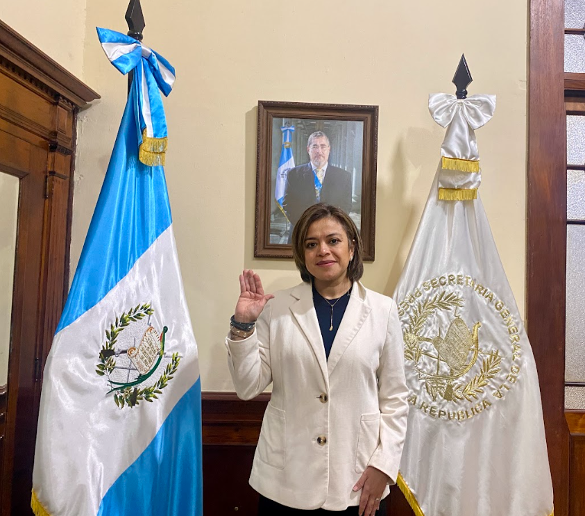 Paola Constantino asume de forma interina como ministra de Comunicaciones