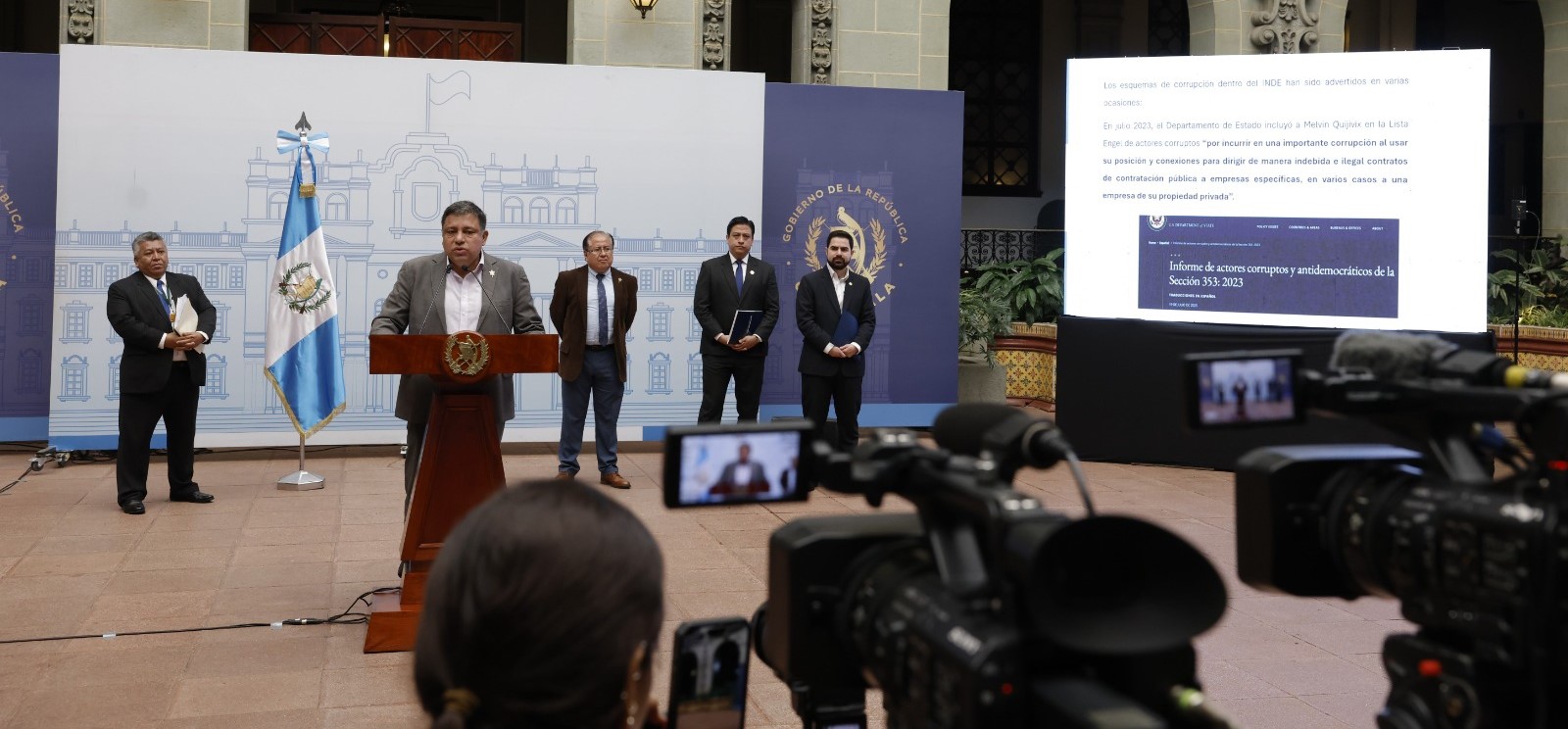 Caso Red Q: Localizan carta autorizada por Giammattei para crear plaza para Melvin Quijivix en Segeplan