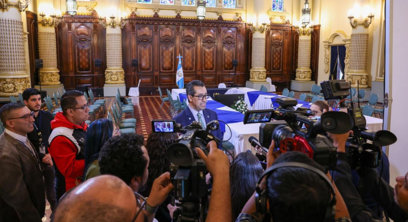 Declaraciones del ministro de Finanzas Públicas.