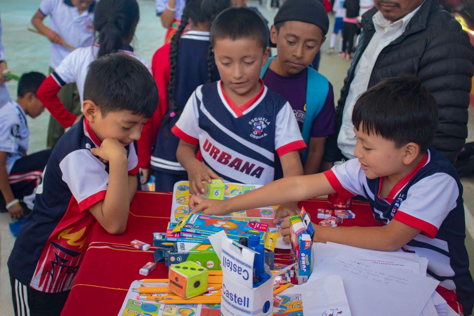 Mineduc finaliza festivales de lectoescritura "Es momento de leer y escribir en mi idioma", en el municipio de Tectitlán, Huehuetenango. / Foto: Mineduc.