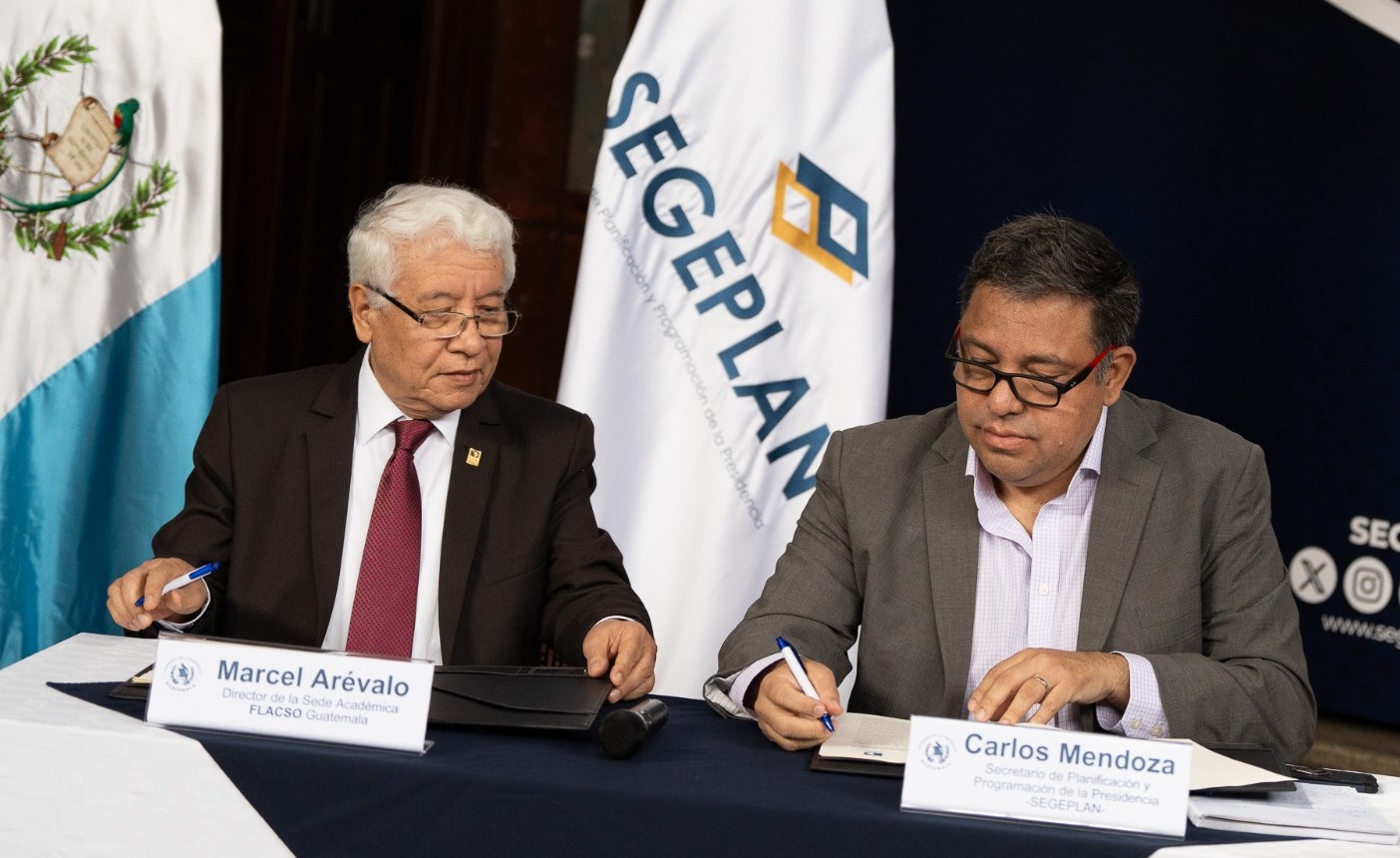 Segeplan y Flacso firman convenio sobre gobiernos departamentales