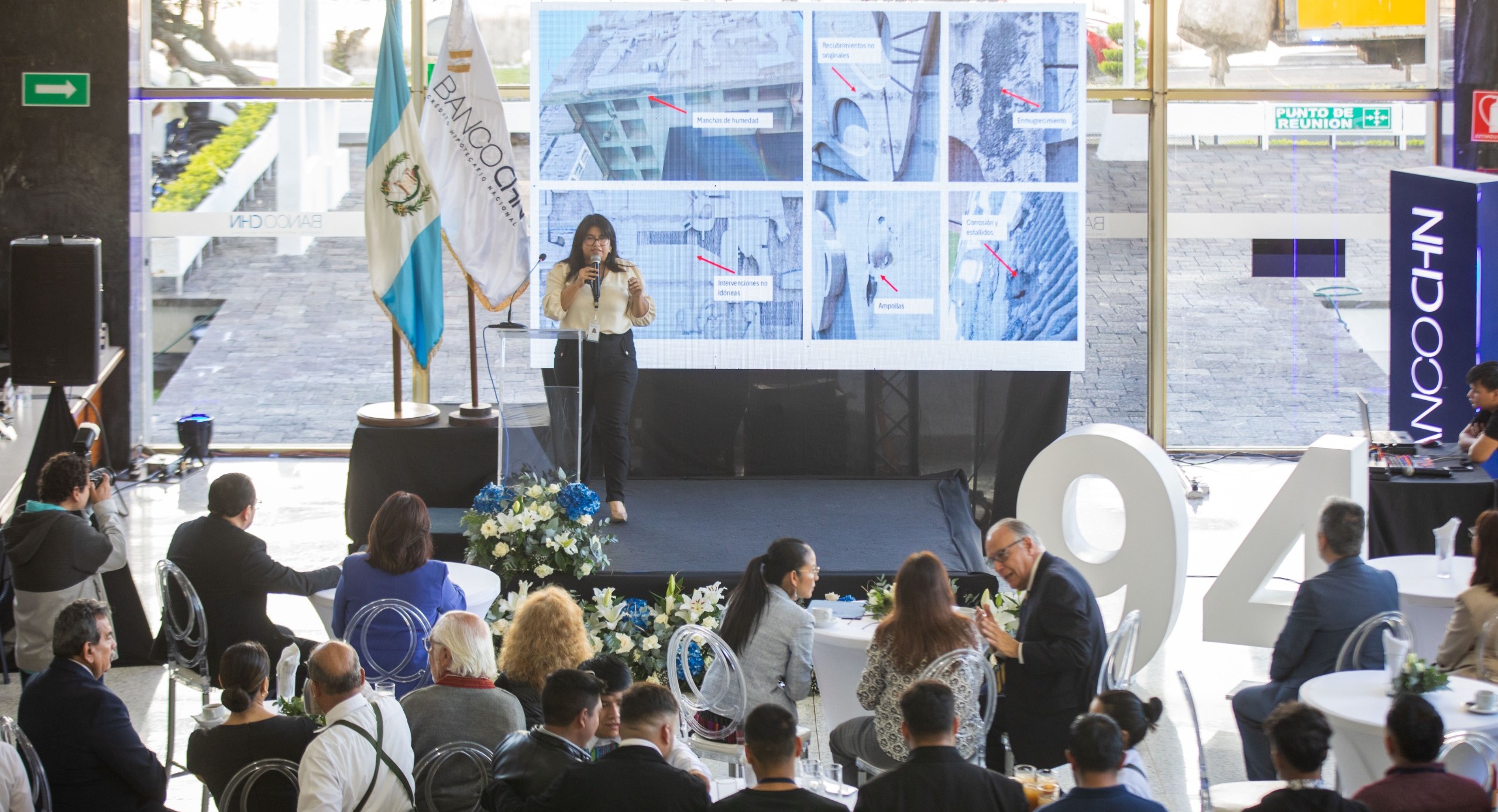 MCD entrega restauración del mural de Efraín Recinos en el CHN&nbsp;