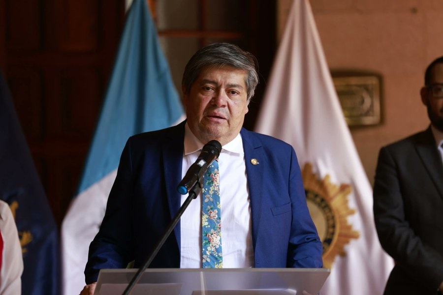 El ministro de Gobernación, Francisco Jiménez, comentó que se prevé la construcción de una cárcel preventiva en Huehuetenango.