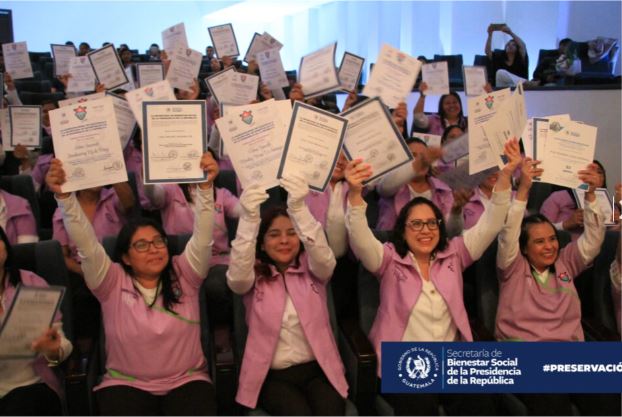 SBS ha graduado a más de 2 mil niñeras certificadas para atención de la primera infancia