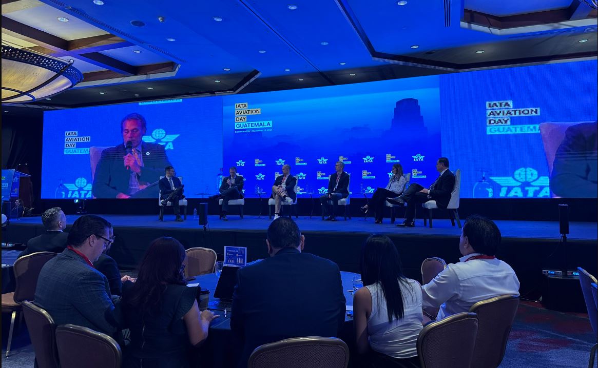 Realizan I Foro para la Mejora de la Conectividad Aérea en la Región en Guatemala. /Foto: CATA.