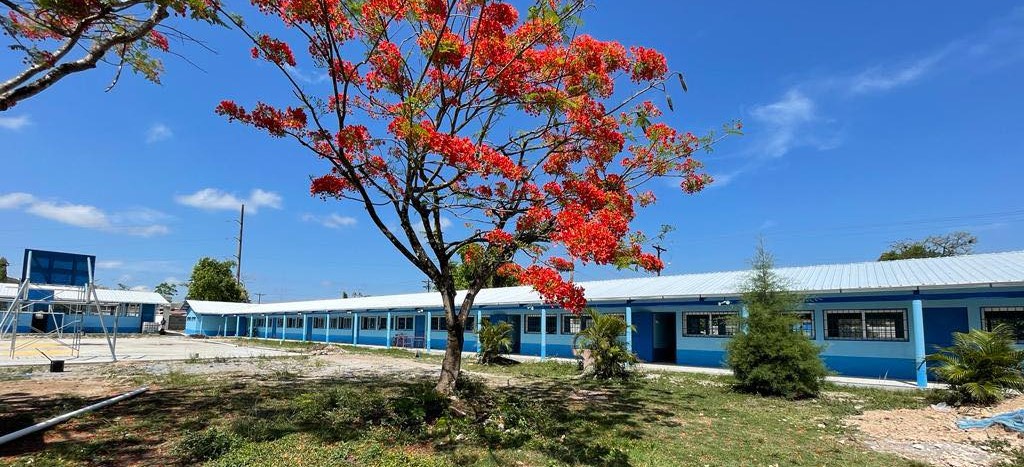 Más de 8 mil 900 centros educativos remozados este año