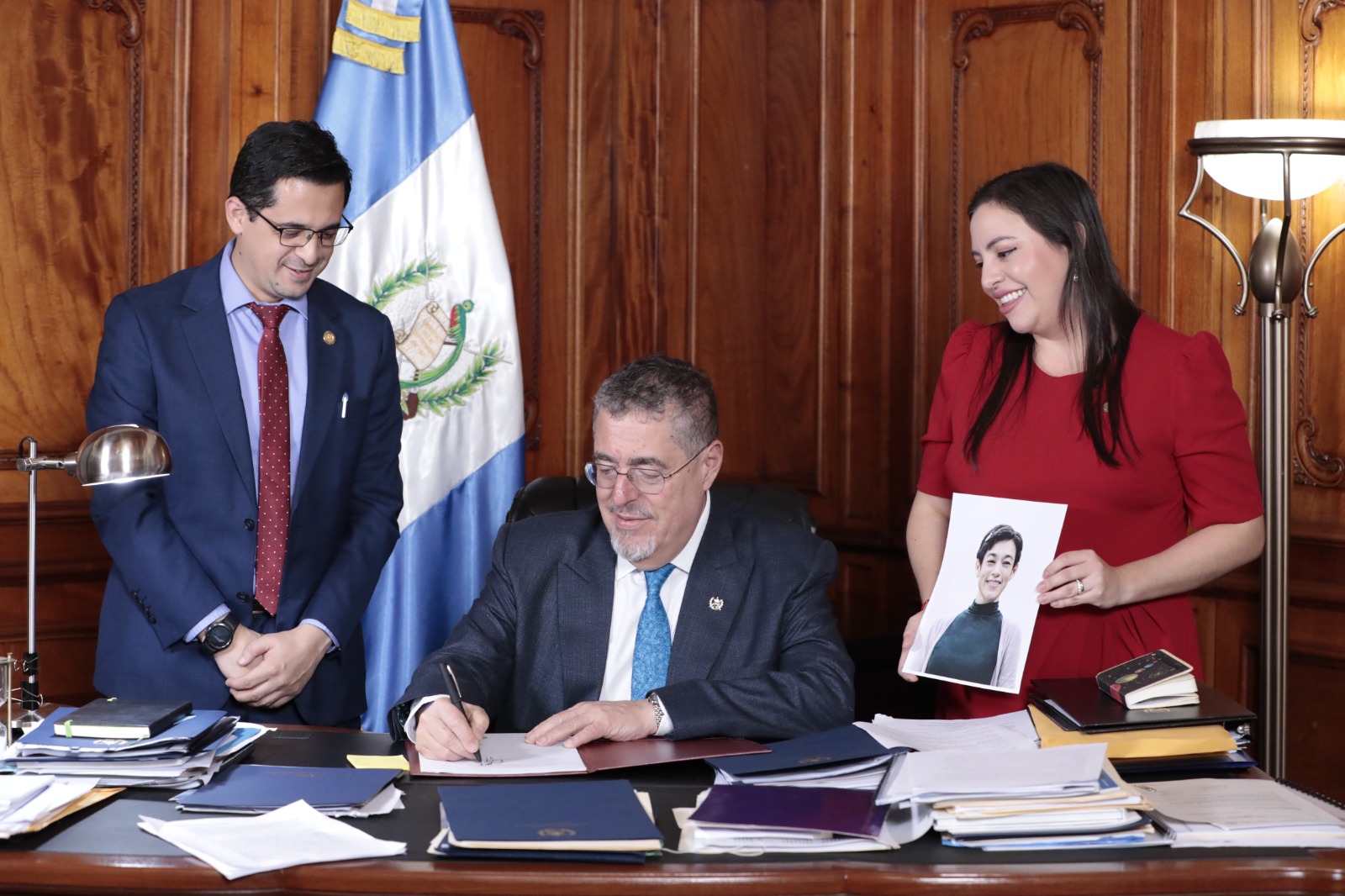 Sanción de la Ley de Vacunación para su publicación. / Foto: Daniel Ordóñez.