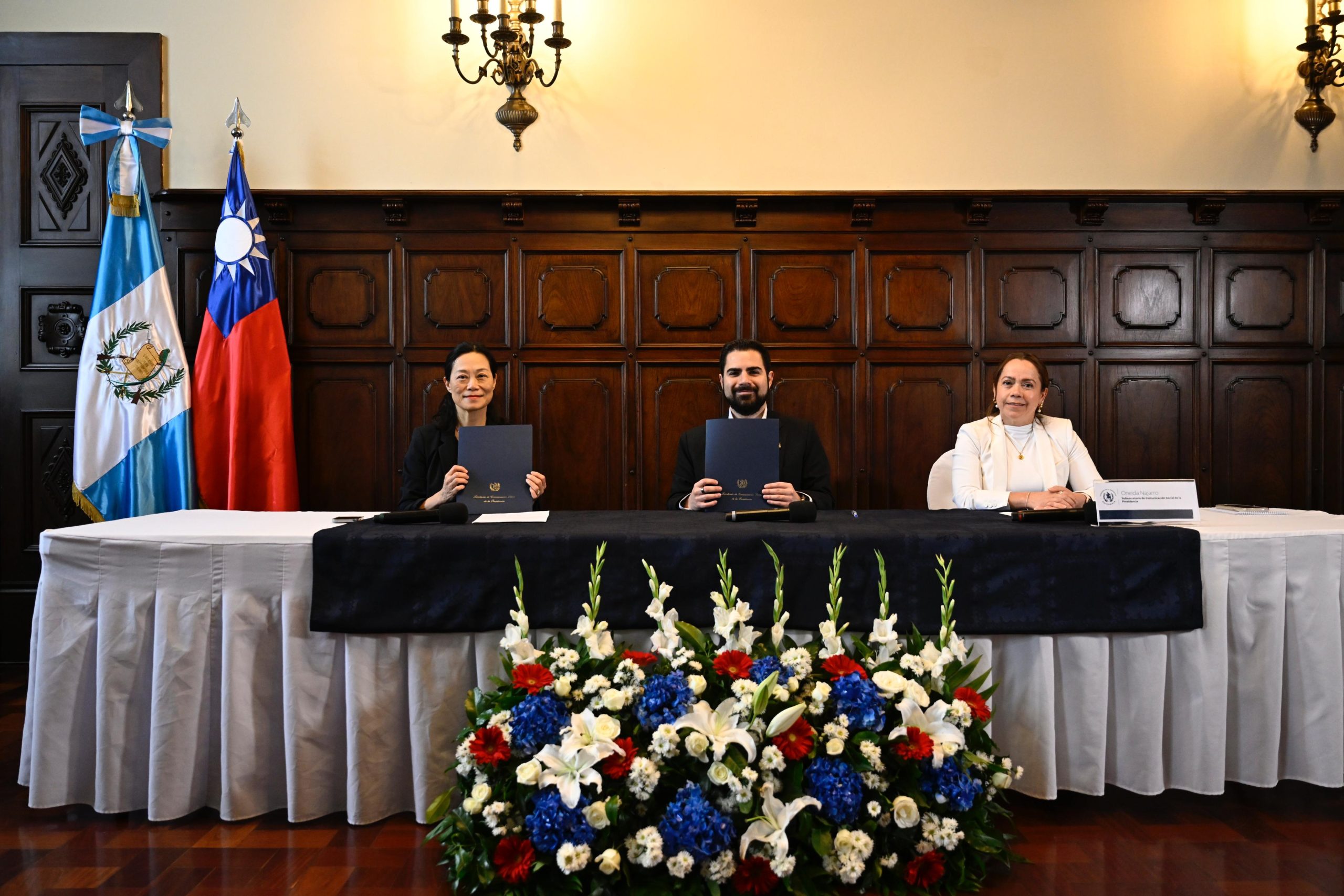Guatemala y Taiwán firman convenio para mejorar estudios de opinión pública