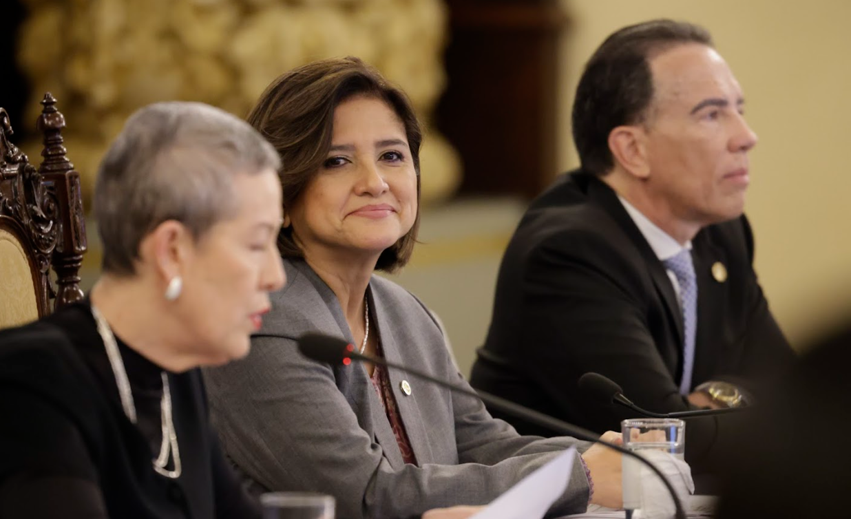 Vicepresidenta Herrera lideró la reunión del Gabeco. / Foto: Dickéns Zamora.