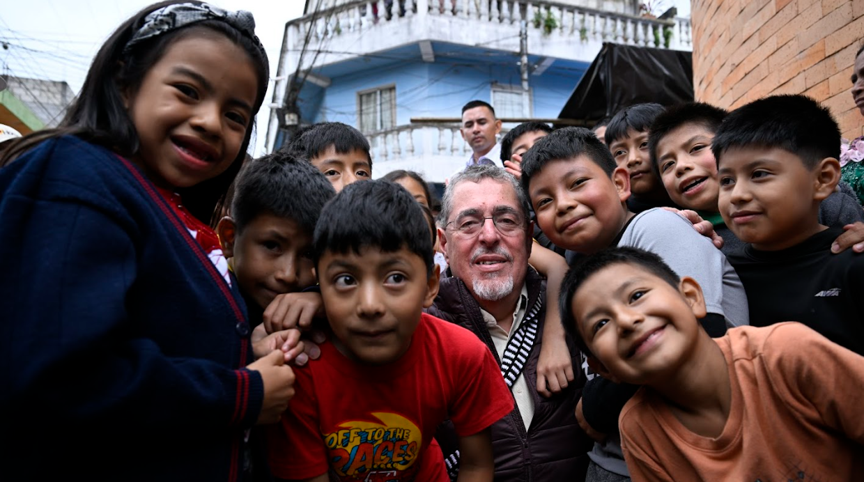 Presidente Arévalo resalta proyectos de desarrollo y bienestar para pueblos indígenas