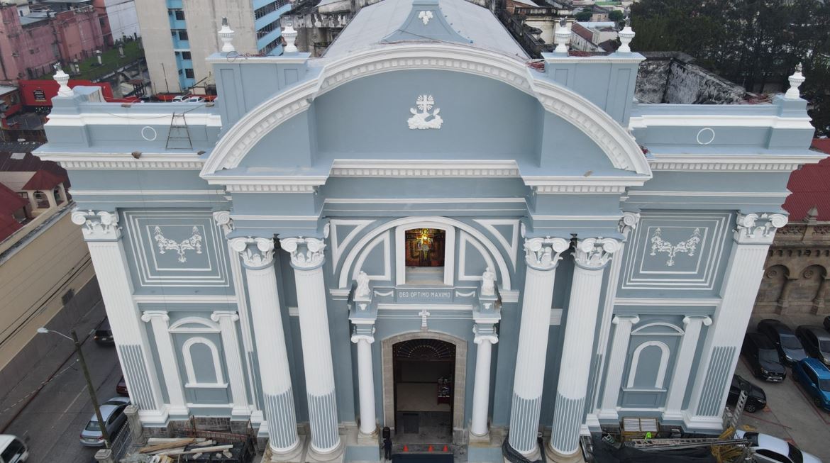 Presentan la restauración de la fachada del templo de San Francisco