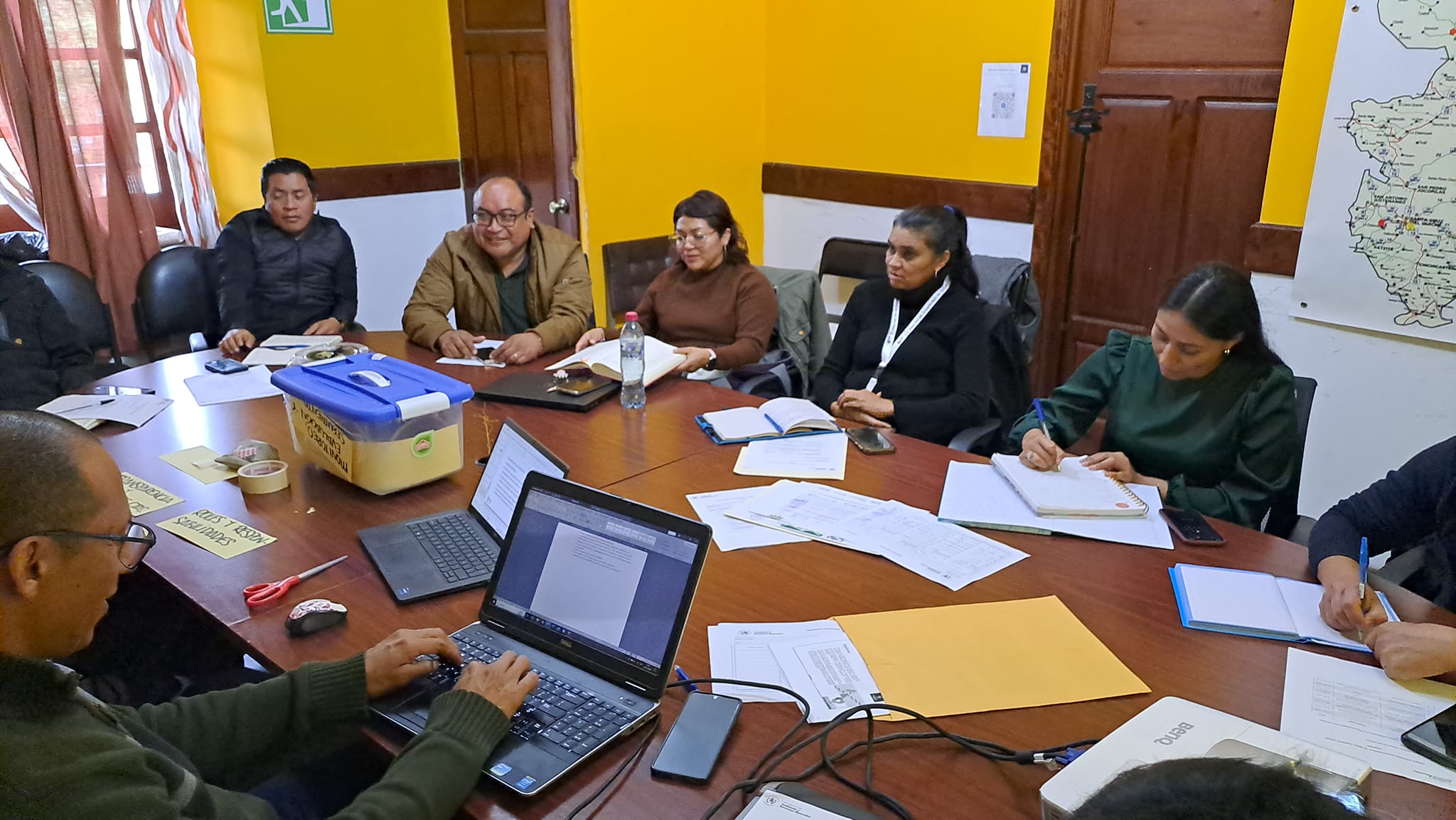 Socializan y dan seguimiento al plan estratégico del la Comisión Departamental de Medio Ambiente de Quiché