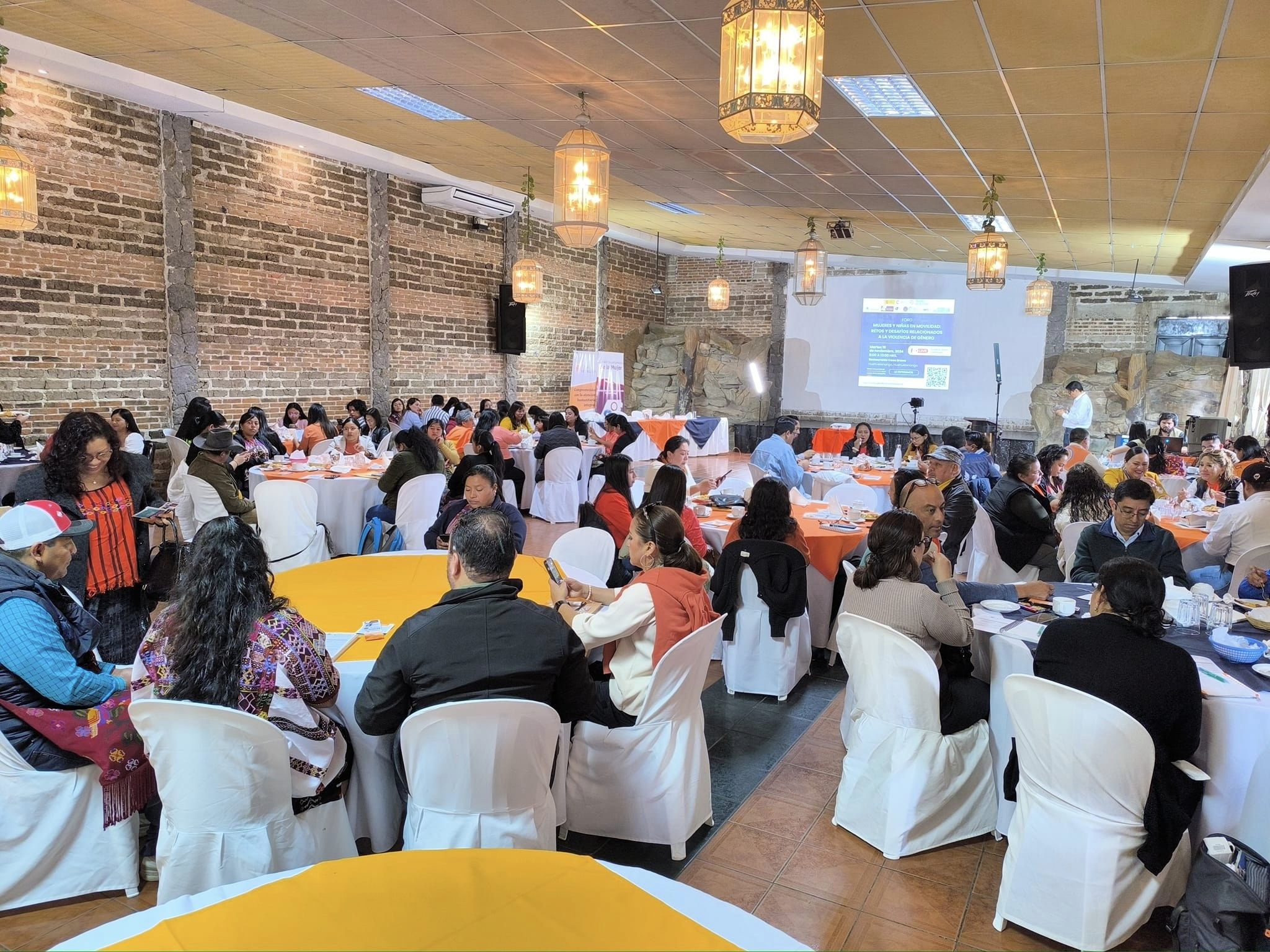 Desarrollan foro “Mujer y niñas en movilidad: retos y desafíos relacionados a la violencia de género”
