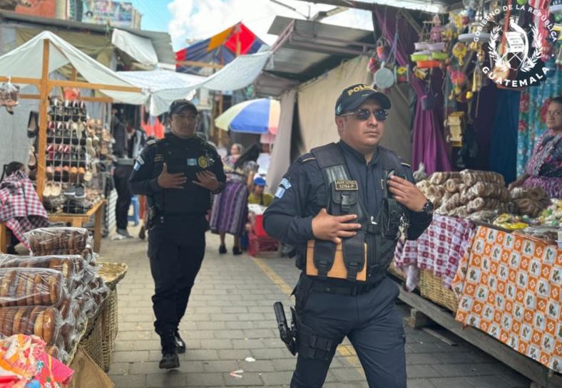 Refuerzan acciones de control y seguridad durante feria titular de San Andrés Xecul