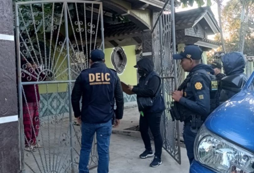 Con allanamientos, autoridades intensifican combate contra las extorsiones