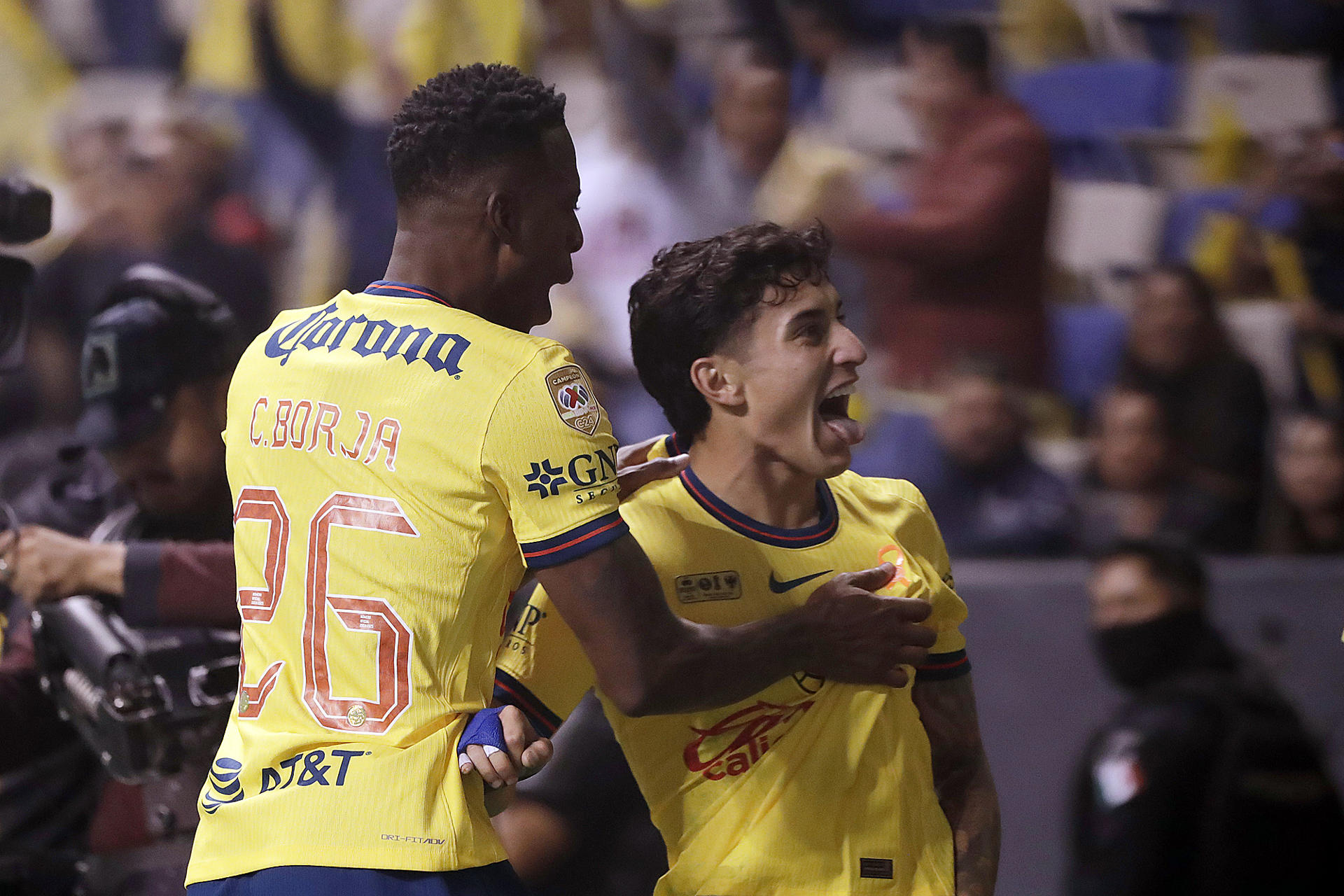 El América acaricia un histórico tricampeonato