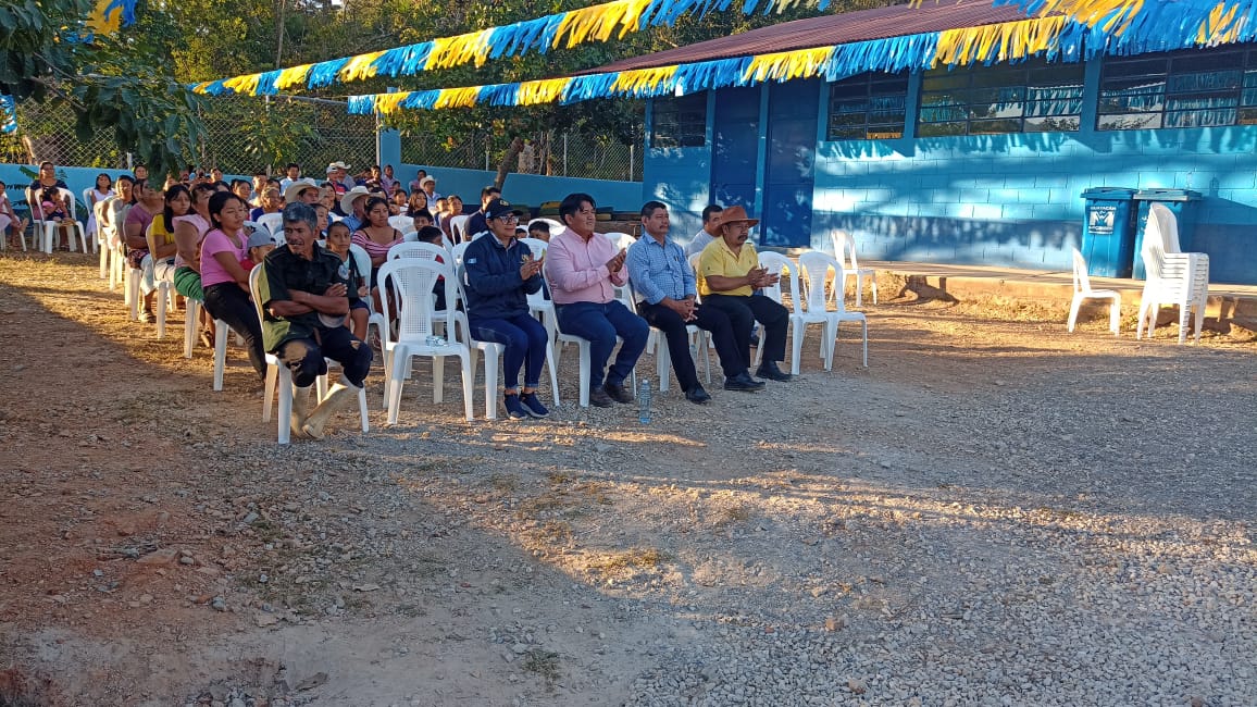 Inauguran mejoramiento de escuela rural en San Luis Jilotepeque