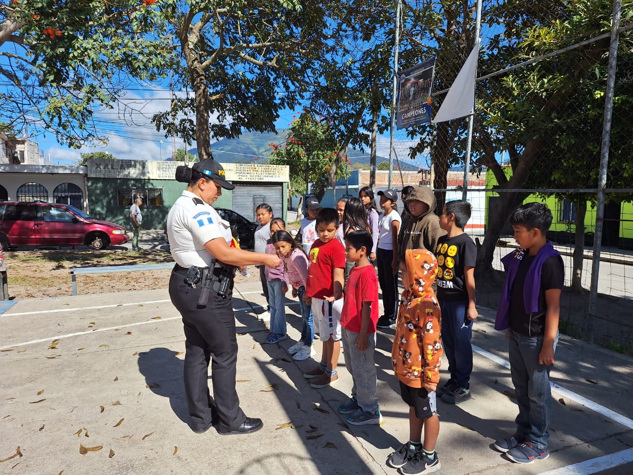 Policías de Prevención del Delito fomentan valores en niños de colonia Linda Vista, Jalapa