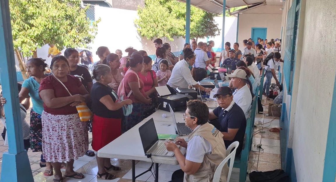 Pequeños agricultores son beneficiados con Bono Campesino en Suchitepéquez