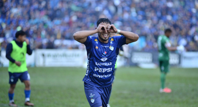Cobán Imperial pone en jaque a Xelajú en la final del Apertura 2024