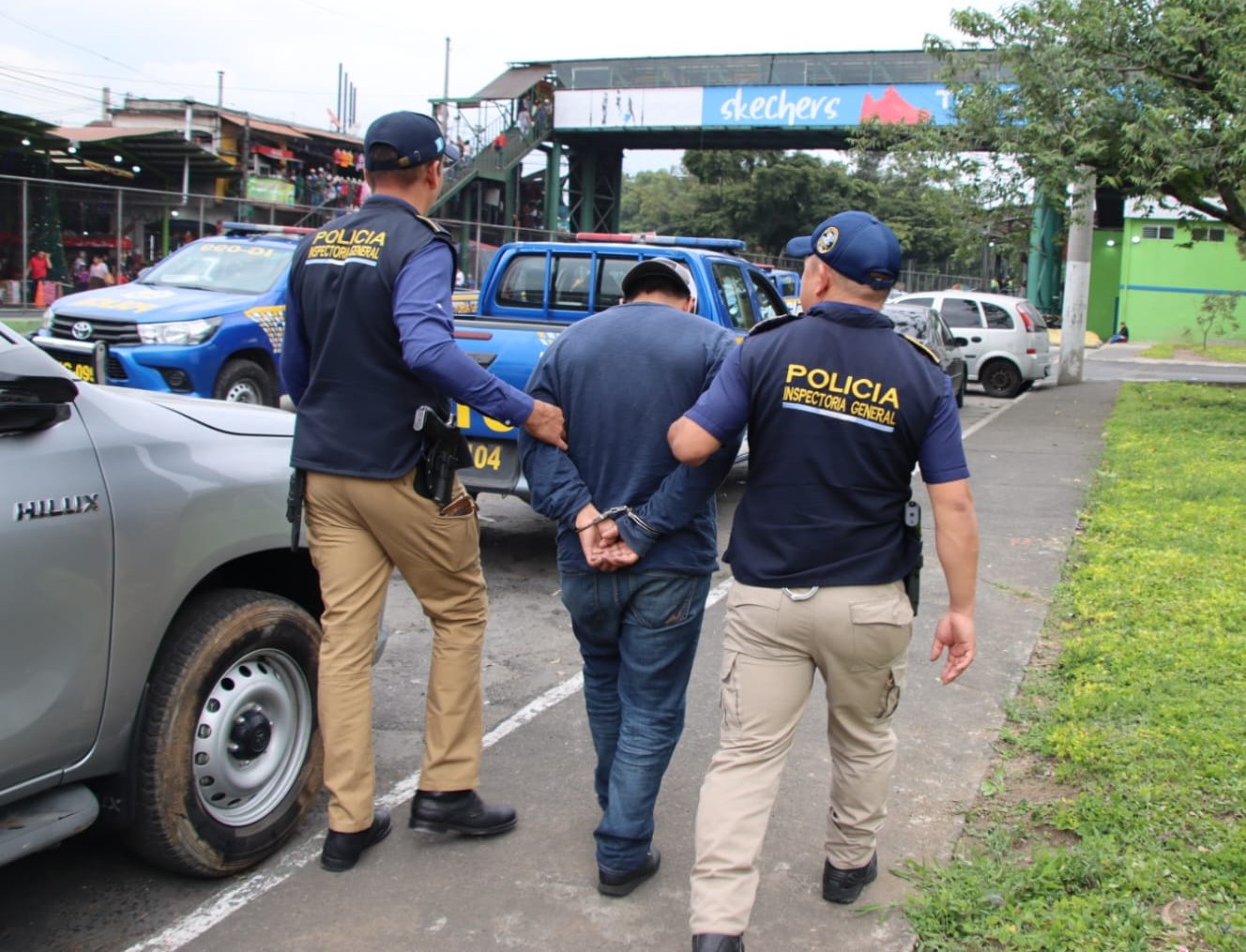 Detenido por supuesto robo de picop, tras persecución en la zona 12