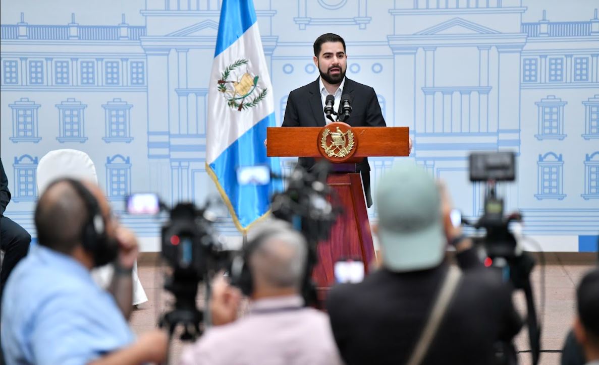 Ejecutivo prepara Primer Informe de Gobierno