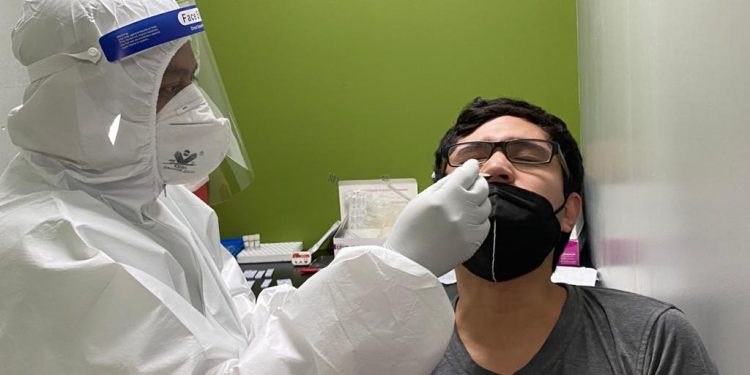 Covid es “un virus más” 5 años después, pero la OMS se mantiene en alerta