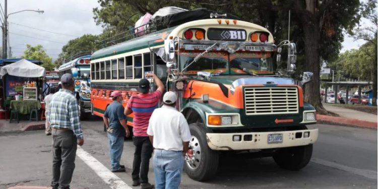 Mides: transporte público es gratuito para adultos mayores con o sin subsidio conforme a la Ley