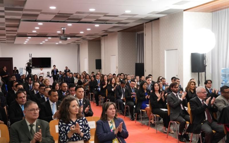Los graduandos se formaron en diplomacia y otros temas. / Foto: cortesía Minex