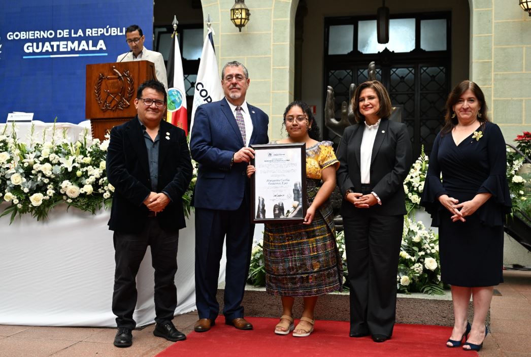 Presidente Bernardo Arévalo: “Hace 28 años Guatemala eligió la paz firme y duradera”