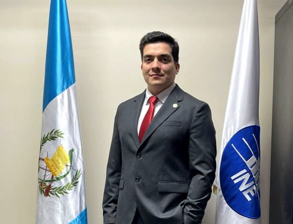 Presidente nombra a Oscar José Chávez Valdez como nuevo Gerente del INE. / Foto: INE.