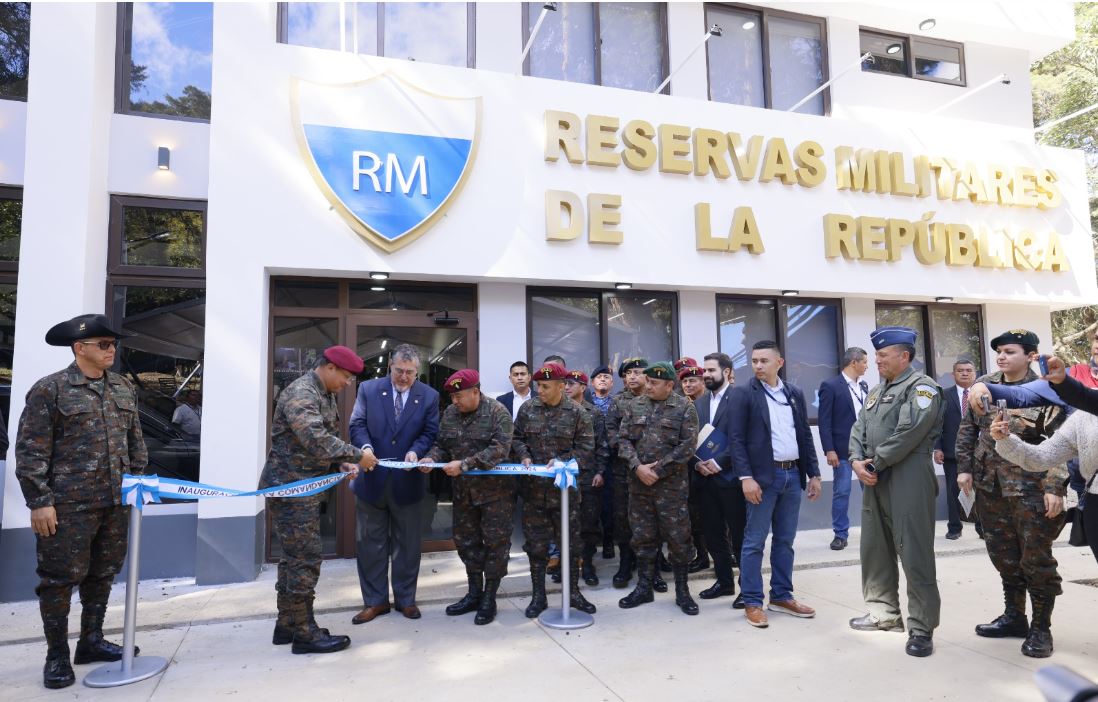 Entregan mejoramiento y ampliación de las instalaciones de Reservas Militares en Guatemala