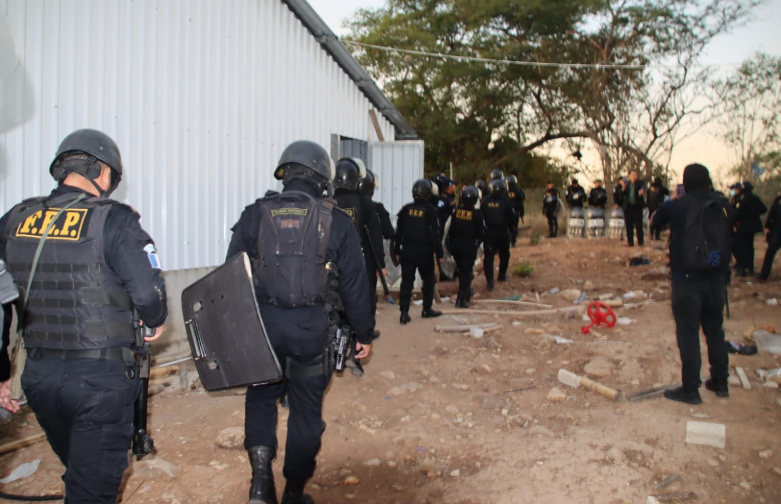Este tipo de operativos no solo han permitido avanzar en las investigaciones, sino que también han resultado en la captura de presuntos criminales. / Foto: PNC