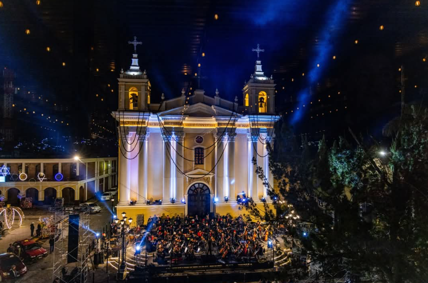 La Orquesta Sinfónica Nacional llevó la magia de la Navidad a Huehuetenango. / Foto: MCD.