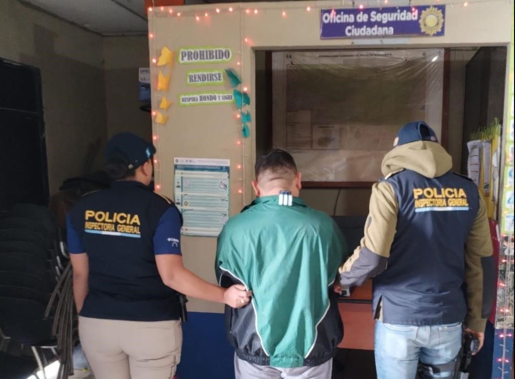 Capturan a diez implicados en estafas para ingreso a la PNC. / Foto: PNC