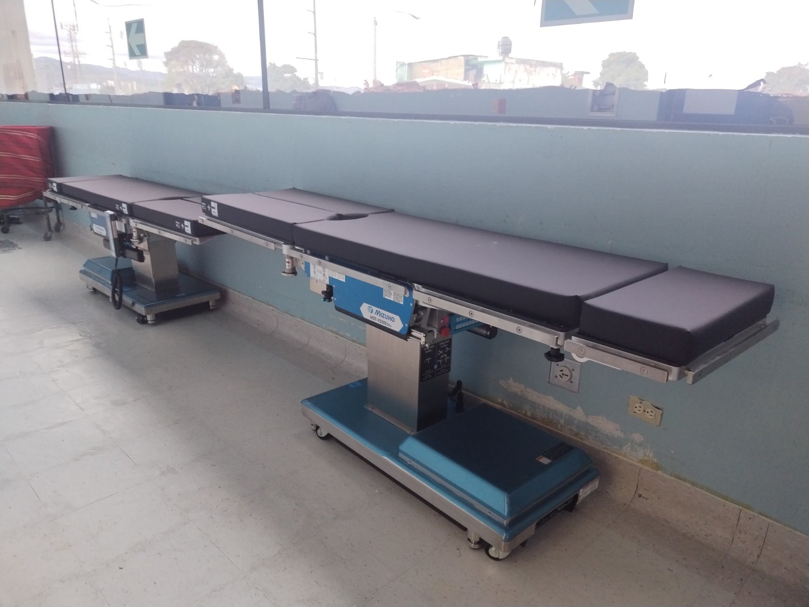 Hospital General recibe camillas adquiridas a través de UNOPS