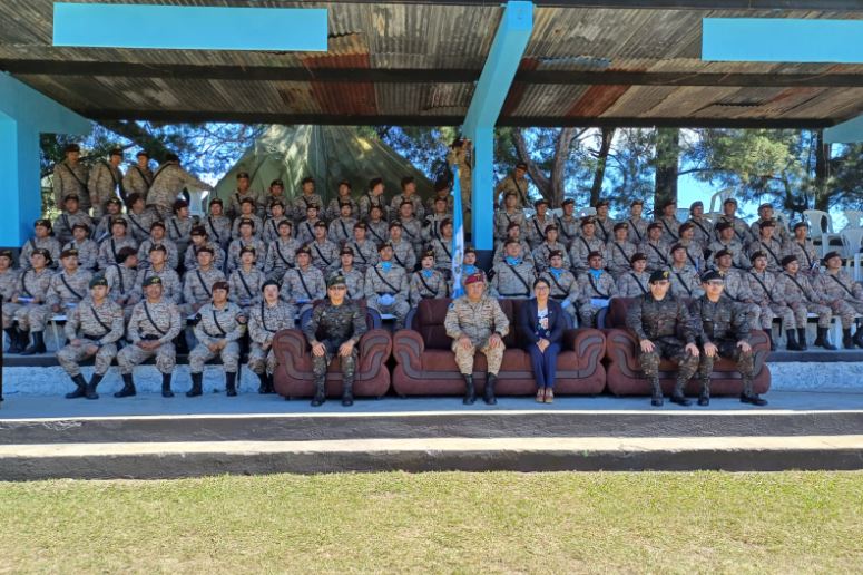 Reservistas de la promoción 2004 celebran su graduación en Jalapa