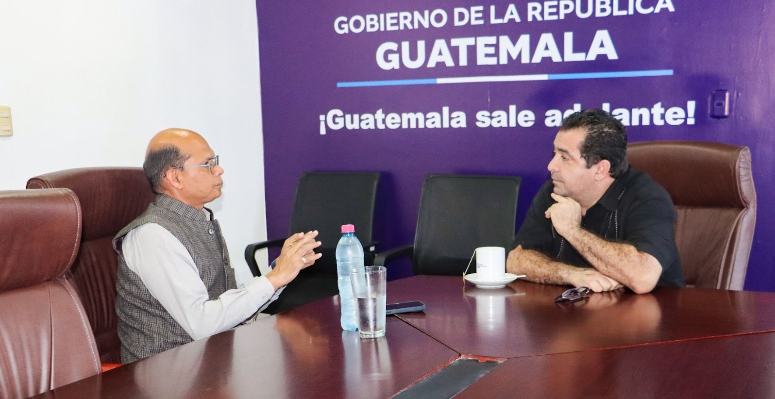 Embajador de la India y el Gobernador de Petén impulsan colaboración en comercio, turismo y cultura