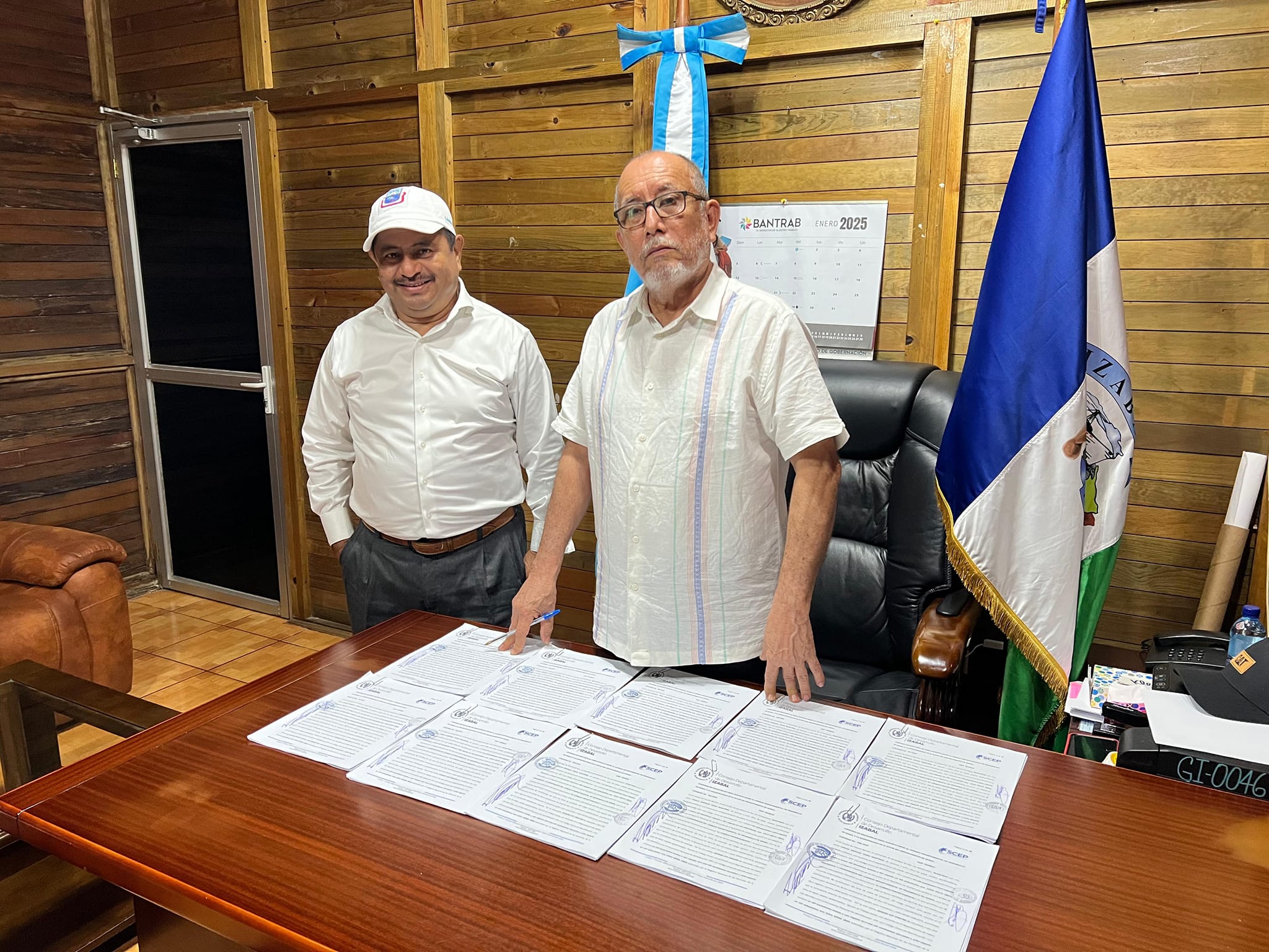 Convenios permitirán mejorar la infraestructura vial en Izabal