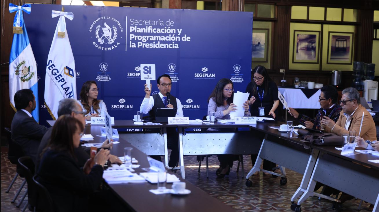 Asignación constitucional a municipalidades crece 23 % en 2025
