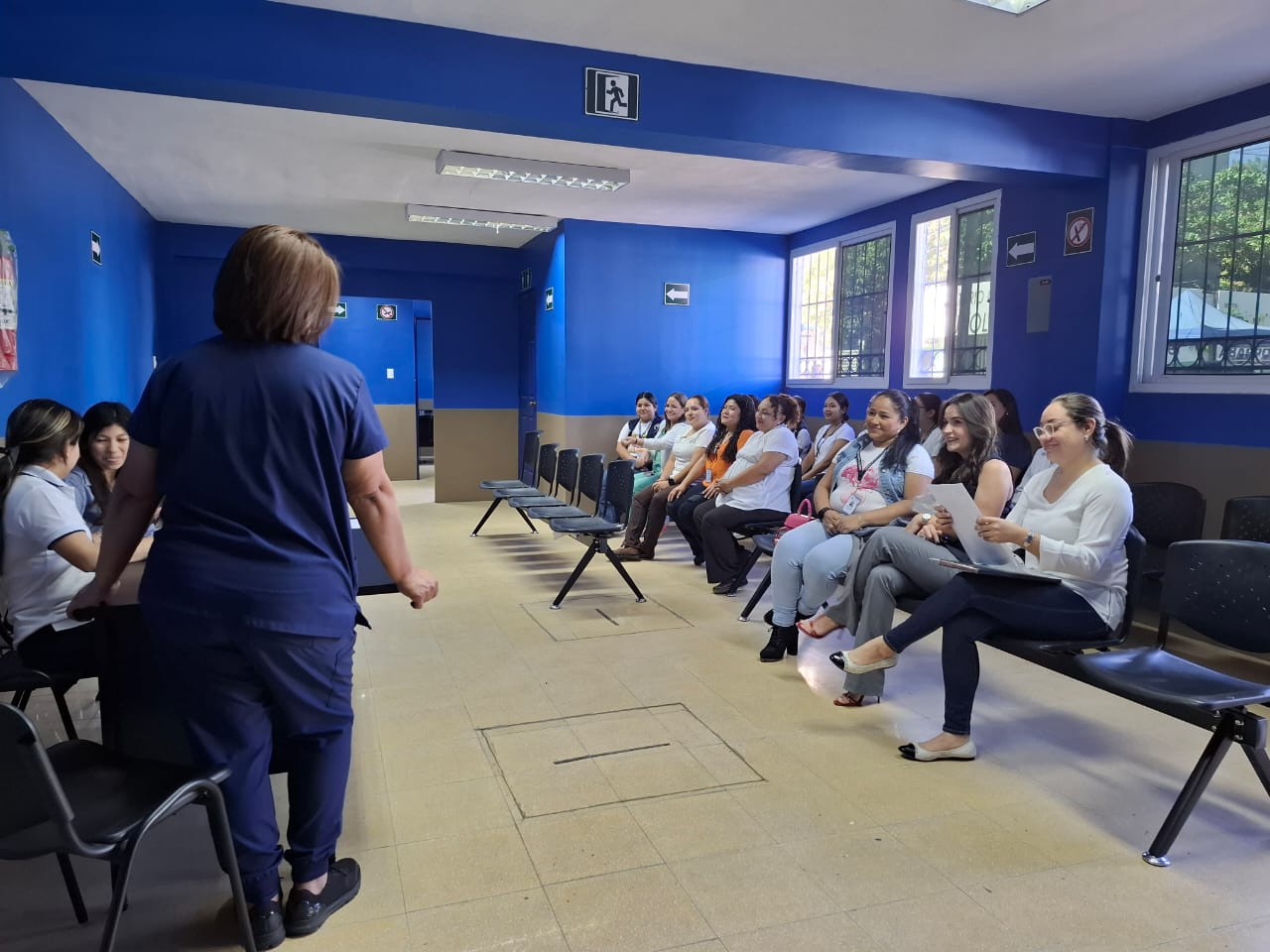 La modernización y ampliación de la sala de espera es parte del remozamiento del Centro de Salud de Nueva Santa Rosa.