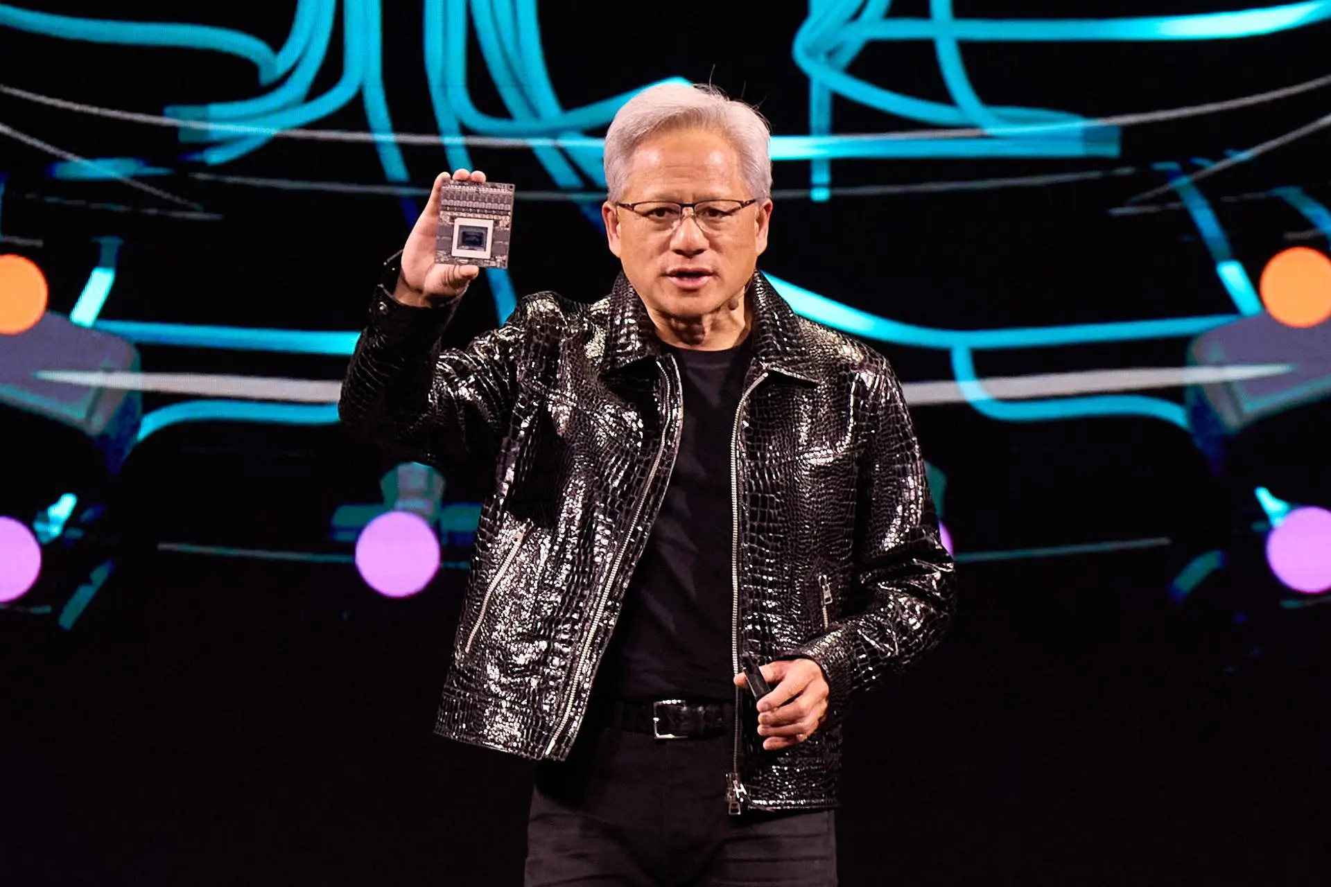 Nvidia presenta sus nuevos chips y apuesta por una IA para entrenar a robots y autos