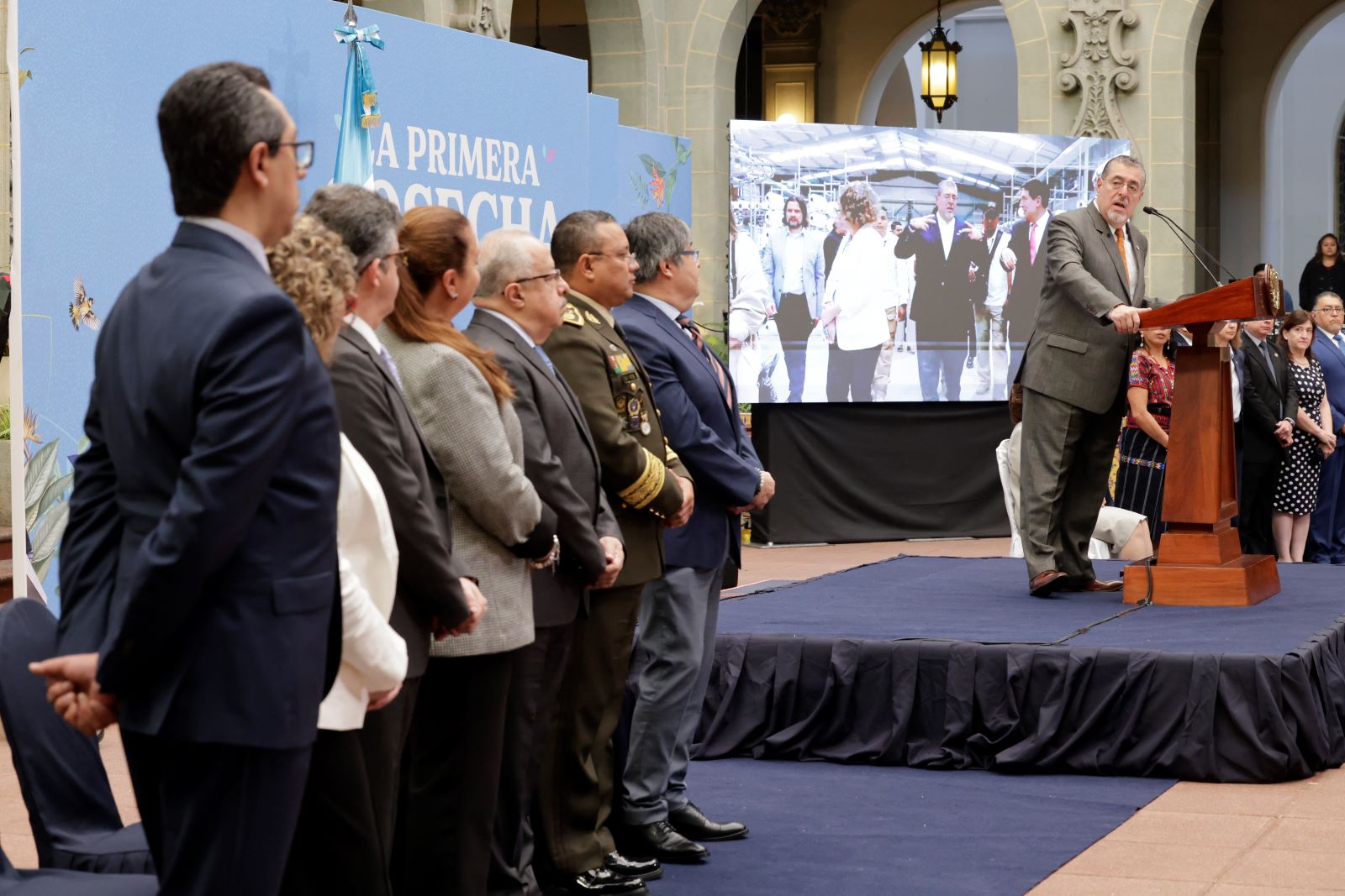 Presidente Arévalo llama a enfrentar retos de desarrollo y bienestar de Guatemala en segundo año de gobierno